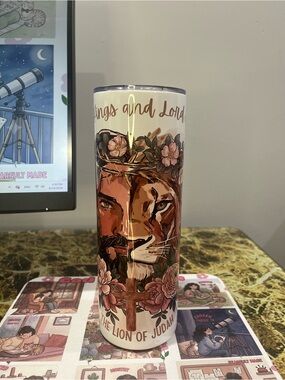 The Lion of Judah Floral Stainless Travel Tumbler - White Handmade SahilyStore